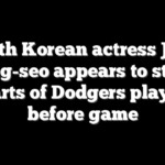 South Korean actress Jeon Jong-seo appears to steal hearts of Dodgers players before game