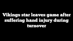 Vikings star leaves game after suffering hand injury during turnover