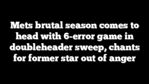 Mets brutal season comes to head with 6-error game in doubleheader sweep, chants for former star out of anger